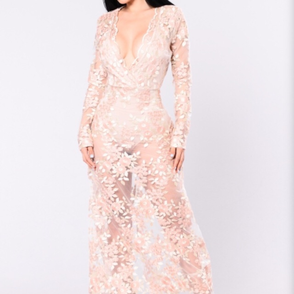 🌸FLOWER GODDES EMBROIDERED DRESS🌸Blush color